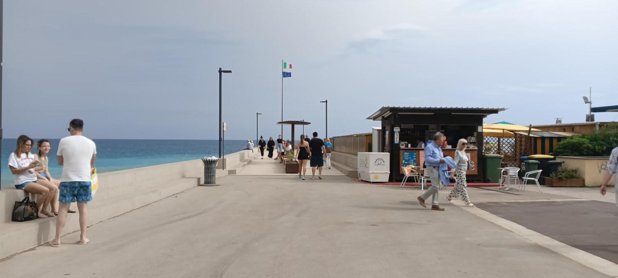 Piccolo Hotel Holiday Center Finale Ligure Εξωτερικό φωτογραφία