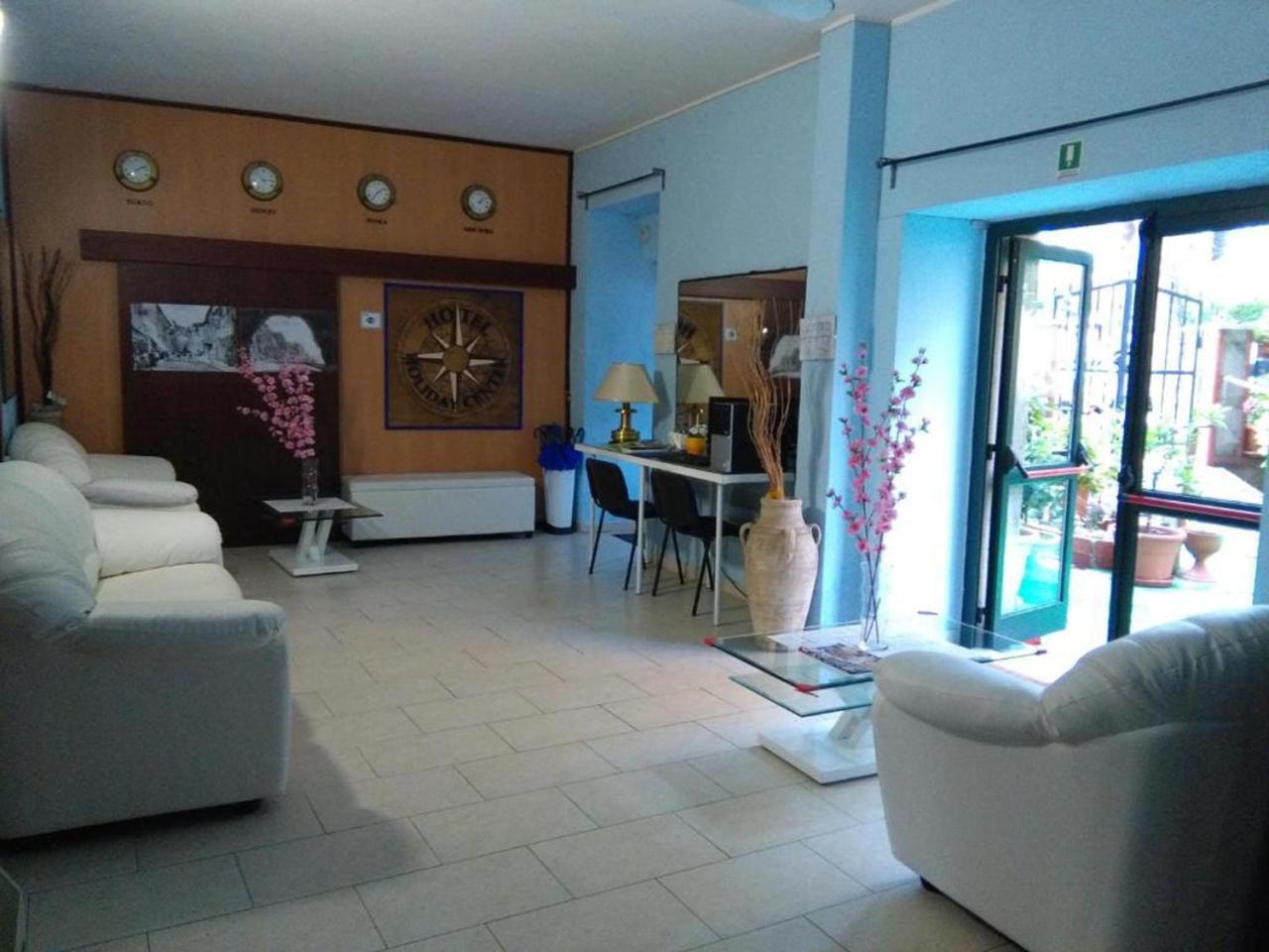 Piccolo Hotel Holiday Center Finale Ligure Εξωτερικό φωτογραφία