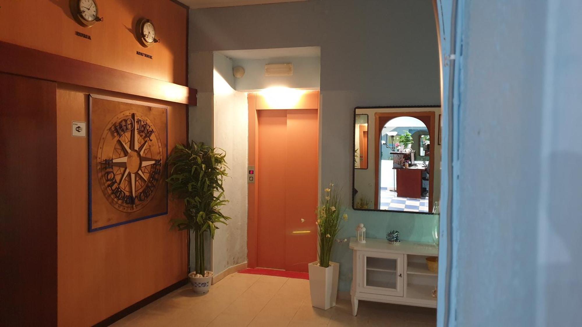 Piccolo Hotel Holiday Center Finale Ligure Εξωτερικό φωτογραφία