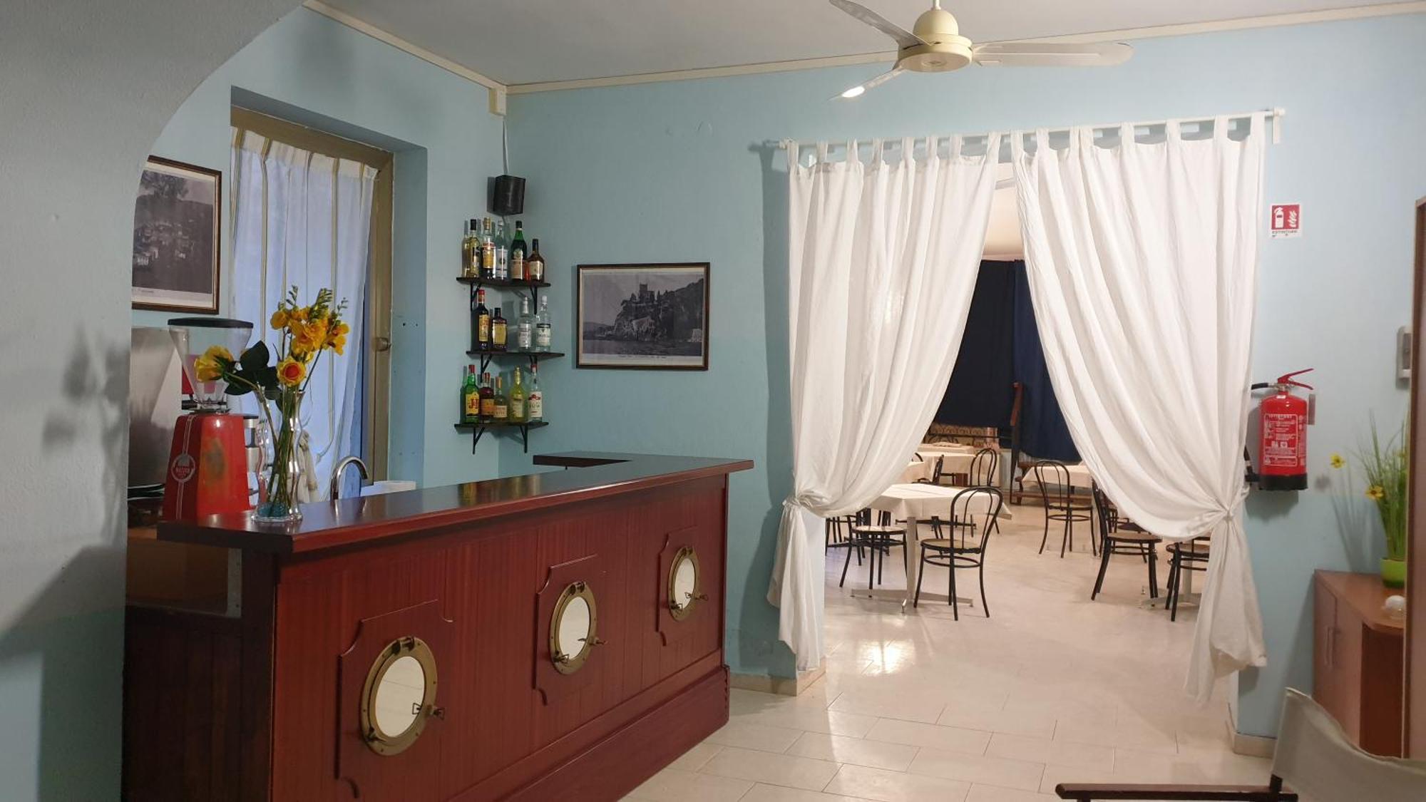 Piccolo Hotel Holiday Center Finale Ligure Εξωτερικό φωτογραφία