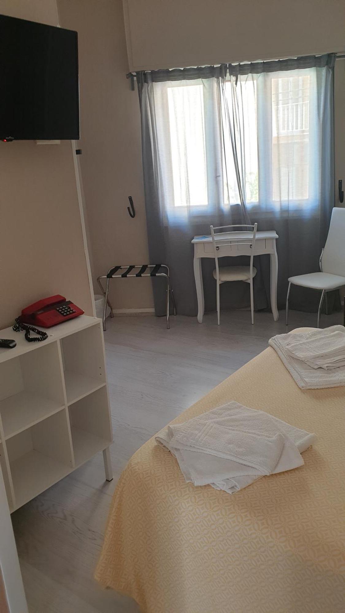 Piccolo Hotel Holiday Center Finale Ligure Εξωτερικό φωτογραφία